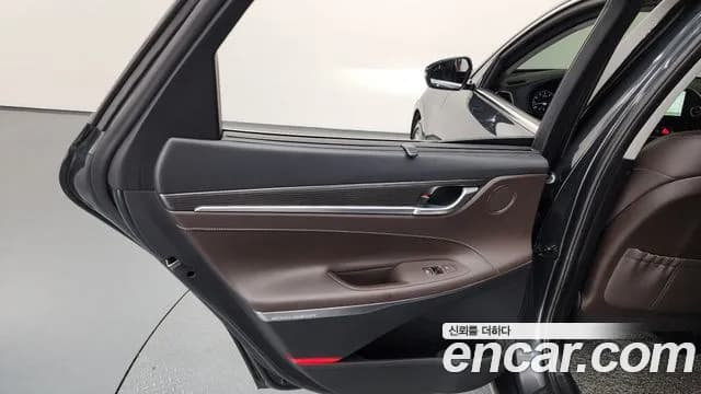 2017 Hyundai Grandeur IG 3.0 Exclusive Sold VIN KMHF341EBHA035348 – photo 19 2017 Hyundai Grandeur IG 3.0 Exclusive Sold VIN KMHF341EBHA035348 – photo 19