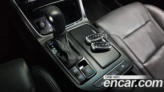 2018 Hyundai Grandeur IG 3.0 Exclusive Sold VIN KMHF341EBJA076555 – rear exterior 2018 Hyundai Grandeur IG 3.0 Exclusive Sold VIN KMHF341EBJA076555 – rear exterior