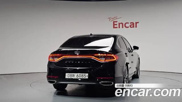 2018 Hyundai Grandeur IG 3.0 Exclusive Sold VIN KMHF341EBJA076555 – trunk area 2018 Hyundai Grandeur IG 3.0 Exclusive Sold VIN KMHF341EBJA076555 – trunk area