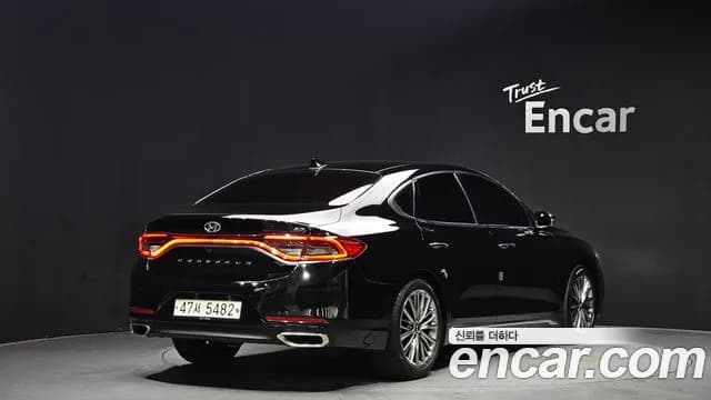 2018 Hyundai Grandeur IG 3.0 Exclusive Sold VIN KMHF341EBJA094558 – rear exterior 2018 Hyundai Grandeur IG 3.0 Exclusive Sold VIN KMHF341EBJA094558 – rear exterior