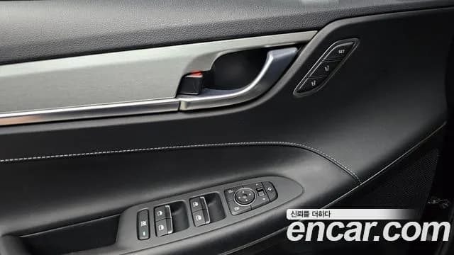 2018 Hyundai Grandeur IG 3.0 Exclusive Sold VIN KMHF341EBJA094558 – dashboard 2018 Hyundai Grandeur IG 3.0 Exclusive Sold VIN KMHF341EBJA094558 – dashboard