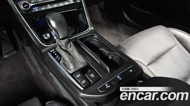 2018 Hyundai Grandeur IG 3.0 Exclusive Sold VIN KMHF341EBJA094558 – exterior detail 2018 Hyundai Grandeur IG 3.0 Exclusive Sold VIN KMHF341EBJA094558 – exterior detail