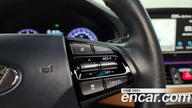2018 Hyundai Grandeur IG 3.0 Exclusive Sold VIN KMHF341EBJA119020 – exterior detail 2018 Hyundai Grandeur IG 3.0 Exclusive Sold VIN KMHF341EBJA119020 – exterior detail