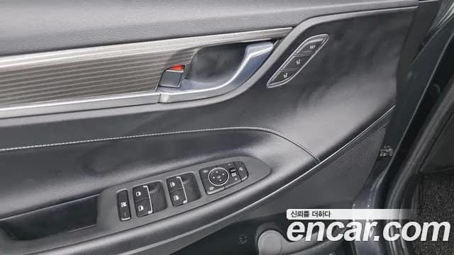 2018 Hyundai Grandeur IG 3.0 Exclusive Sold VIN KMHF341EBJA143123 – undercarriage 2018 Hyundai Grandeur IG 3.0 Exclusive Sold VIN KMHF341EBJA143123 – undercarriage