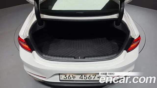 2019 Hyundai Grandeur IG 3.0 Exclusive Sold VIN KMHF341EBKA179745 – interior seats 2019 Hyundai Grandeur IG 3.0 Exclusive Sold VIN KMHF341EBKA179745 – interior seats