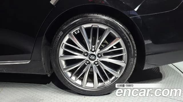 2019 Hyundai Grandeur IG 3.0 Exclusive Sold VIN KMHF341EBKA203047 – rear exterior 2019 Hyundai Grandeur IG 3.0 Exclusive Sold VIN KMHF341EBKA203047 – rear exterior