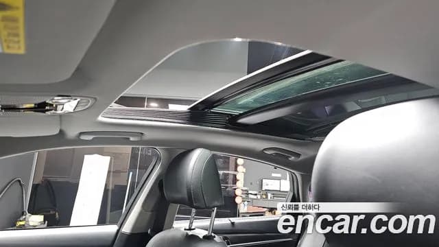 2019 Hyundai Grandeur IG 3.0 Exclusive Sold VIN KMHF341EBKA265637 – trunk area 2019 Hyundai Grandeur IG 3.0 Exclusive Sold VIN KMHF341EBKA265637 – trunk area