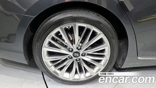 2019 Hyundai Grandeur IG 3.0 Exclusive Sold VIN KMHF341EBKA294392 – photo 16 2019 Hyundai Grandeur IG 3.0 Exclusive Sold VIN KMHF341EBKA294392 – photo 16