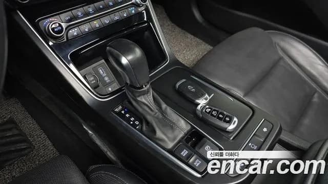 2018 Hyundai Grandeur IG 3.3 Celebrity Sold VIN KMHF341GBJA067616 – interior seats 2018 Hyundai Grandeur IG 3.3 Celebrity Sold VIN KMHF341GBJA067616 – interior seats