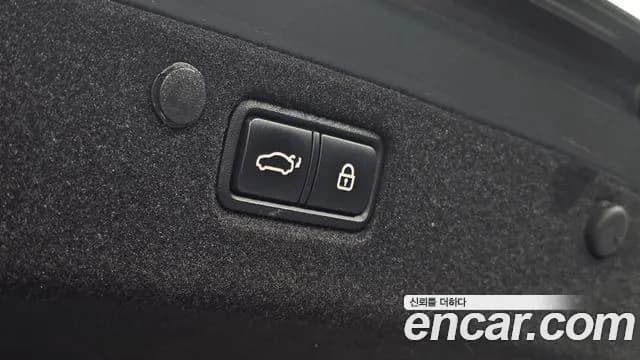 2018 Hyundai Grandeur IG 3.3 Celebrity Sold VIN KMHF341GBJA110009 – dashboard 2018 Hyundai Grandeur IG 3.3 Celebrity Sold VIN KMHF341GBJA110009 – dashboard