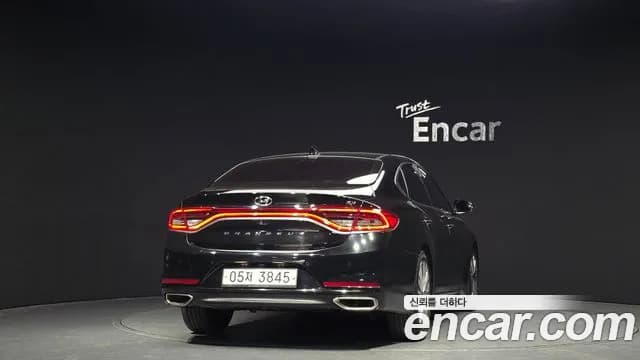2018 Hyundai Grandeur IG 3.3 Celebrity Sold VIN KMHF341GBJA130470 – exterior detail 2018 Hyundai Grandeur IG 3.3 Celebrity Sold VIN KMHF341GBJA130470 – exterior detail