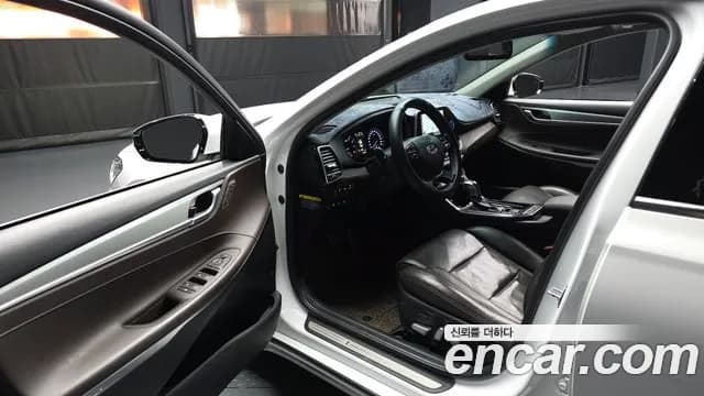 2018 Hyundai Grandeur IG 3.3 Celebrity Sold VIN KMHF341GBJA152777 – photo 11 2018 Hyundai Grandeur IG 3.3 Celebrity Sold VIN KMHF341GBJA152777 – photo 11