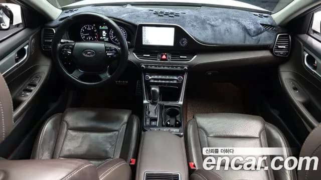 2018 Hyundai Grandeur IG 3.3 Celebrity Sold VIN KMHF341GBJA152777 – photo 15 2018 Hyundai Grandeur IG 3.3 Celebrity Sold VIN KMHF341GBJA152777 – photo 15