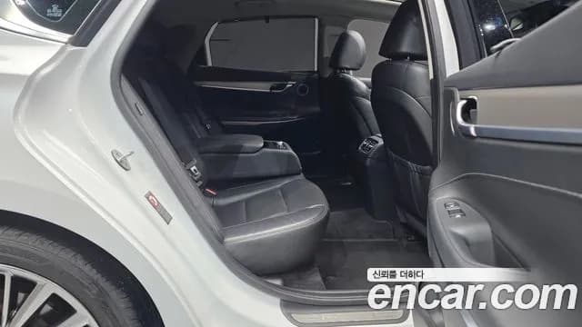 2019 Hyundai Grandeur IG 3.3 Celebrity Sold VIN KMHF341GBKA265833 – front exterior 2019 Hyundai Grandeur IG 3.3 Celebrity Sold VIN KMHF341GBKA265833 – front exterior