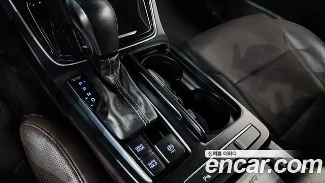 2017 Hyundai Grandeur IG 3.0 LPi Dsabled Person Sold VIN KMHF341NBHA015147 – rear exterior 2017 Hyundai Grandeur IG 3.0 LPi Dsabled Person Sold VIN KMHF341NBHA015147 – rear exterior