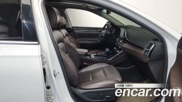 2017 Hyundai Grandeur IG 3.0 LPi Dsabled Person Sold VIN KMHF341NBHA025556 – rear exterior 2017 Hyundai Grandeur IG 3.0 LPi Dsabled Person Sold VIN KMHF341NBHA025556 – rear exterior