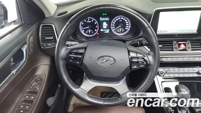 2017 Hyundai Grandeur IG 3.0 LPi Dsabled Person Sold VIN KMHF341NBHA025556 – photo 19 2017 Hyundai Grandeur IG 3.0 LPi Dsabled Person Sold VIN KMHF341NBHA025556 – photo 19