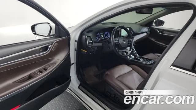 2017 Hyundai Grandeur IG 3.0 LPi Dsabled Person Sold VIN KMHF341NBHA025556 – photo 26 2017 Hyundai Grandeur IG 3.0 LPi Dsabled Person Sold VIN KMHF341NBHA025556 – photo 26