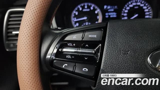 2018 Hyundai Grandeur IG 3.0 LPI Taxi Sold VIN KMHF341NBJA092685 – interior seats 2018 Hyundai Grandeur IG 3.0 LPI Taxi Sold VIN KMHF341NBJA092685 – interior seats