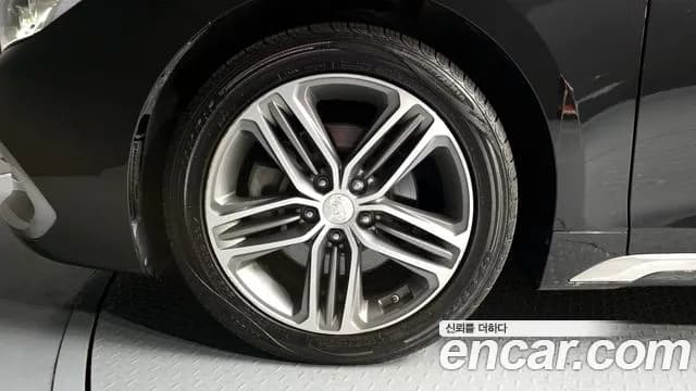 2018 Hyundai Grandeur IG 3.0 LPi Dsabled Person Sold VIN KMHF341NBJA103736 – rear exterior 2018 Hyundai Grandeur IG 3.0 LPi Dsabled Person Sold VIN KMHF341NBJA103736 – rear exterior