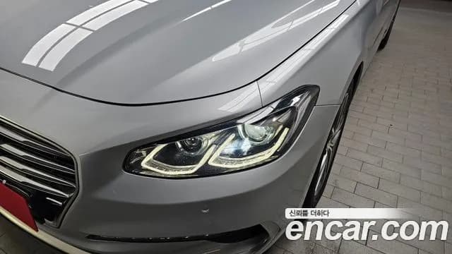 2018 Hyundai Grandeur IG 3.0 LPi Dsabled Person Sold VIN KMHF341NBJA129101 – interior seats 2018 Hyundai Grandeur IG 3.0 LPi Dsabled Person Sold VIN KMHF341NBJA129101 – interior seats
