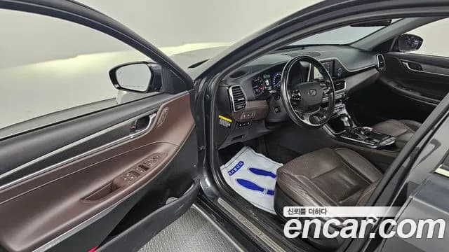 2018 Hyundai Grandeur IG 3.0 LPi Dsabled Person Sold VIN KMHF341NBJA138951 – photo 15 2018 Hyundai Grandeur IG 3.0 LPi Dsabled Person Sold VIN KMHF341NBJA138951 – photo 15