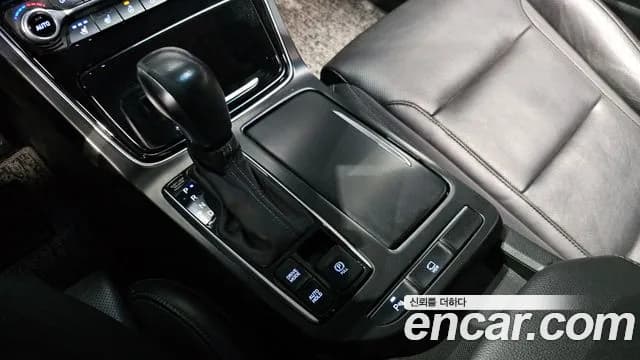 2019 Hyundai Grandeur IG 3.0 LPI Taxi Sold VIN KMHF341NBKA194238 – side profile 2019 Hyundai Grandeur IG 3.0 LPI Taxi Sold VIN KMHF341NBKA194238 – side profile