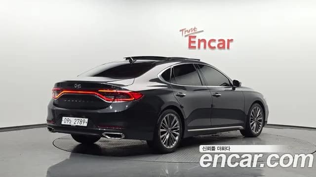 2017 Hyundai Grandeur IG 2.4 Premium Sold VIN KMHF441CBHA018576 – side profile 2017 Hyundai Grandeur IG 2.4 Premium Sold VIN KMHF441CBHA018576 – side profile
