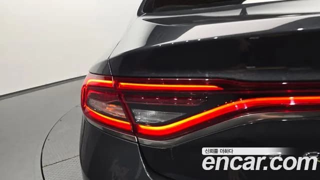 2017 Hyundai Grandeur IG 2.4 Premium Sold VIN KMHF441CBHA018576 – interior seats 2017 Hyundai Grandeur IG 2.4 Premium Sold VIN KMHF441CBHA018576 – interior seats