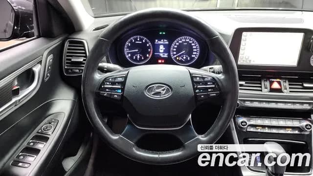 2017 Hyundai Grandeur IG 2.4 Premium Sold VIN KMHF441CBHA021969 – engine bay 2017 Hyundai Grandeur IG 2.4 Premium Sold VIN KMHF441CBHA021969 – engine bay