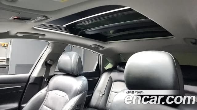 2017 Hyundai Grandeur IG 2.4 Premium Sold VIN KMHF441CBHA021969 – photo 17 2017 Hyundai Grandeur IG 2.4 Premium Sold VIN KMHF441CBHA021969 – photo 17