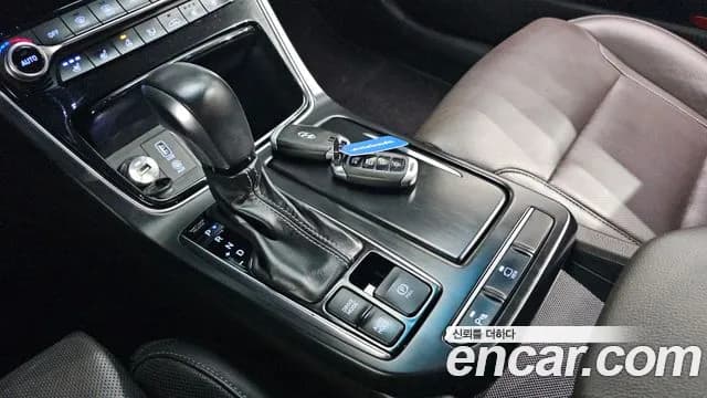 2017 Hyundai Grandeur IG 2.4 Premium Sold VIN KMHF441CBHA033424 – photo 18 2017 Hyundai Grandeur IG 2.4 Premium Sold VIN KMHF441CBHA033424 – photo 18