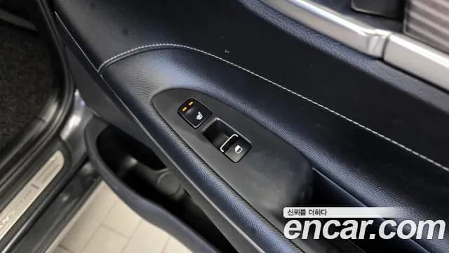 2017 Hyundai Grandeur IG 2.4 Premium Sold VIN KMHF441CBHA040736 – photo 11 2017 Hyundai Grandeur IG 2.4 Premium Sold VIN KMHF441CBHA040736 – photo 11