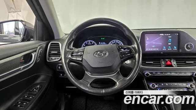 2017 Hyundai Grandeur IG 2.4 Premium Sold VIN KMHF441CBHA040736 – photo 12 2017 Hyundai Grandeur IG 2.4 Premium Sold VIN KMHF441CBHA040736 – photo 12