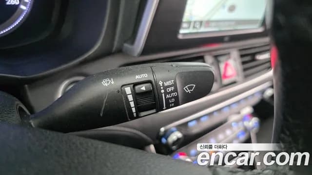 2018 Hyundai Grandeur IG 2.4 Premium Sold VIN KMHF441CBJA048071 – front exterior 2018 Hyundai Grandeur IG 2.4 Premium Sold VIN KMHF441CBJA048071 – front exterior