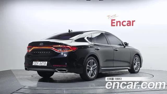 2018 Hyundai Grandeur IG 2.4 Premium Sold VIN KMHF441CBJA054572 – front exterior 2018 Hyundai Grandeur IG 2.4 Premium Sold VIN KMHF441CBJA054572 – front exterior