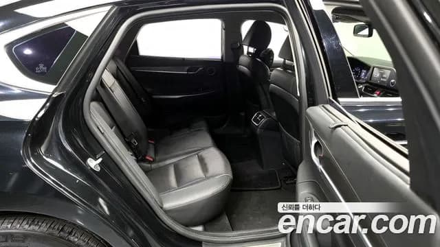 2018 Hyundai Grandeur IG 2.4 Premium Sold VIN KMHF441CBJA054572 – dashboard 2018 Hyundai Grandeur IG 2.4 Premium Sold VIN KMHF441CBJA054572 – dashboard