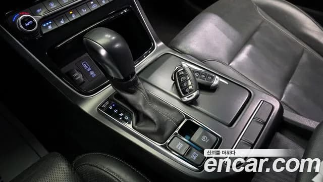 2018 Hyundai Grandeur IG 2.4 Premium Sold VIN KMHF441CBJA054572 – photo 12 2018 Hyundai Grandeur IG 2.4 Premium Sold VIN KMHF441CBJA054572 – photo 12
