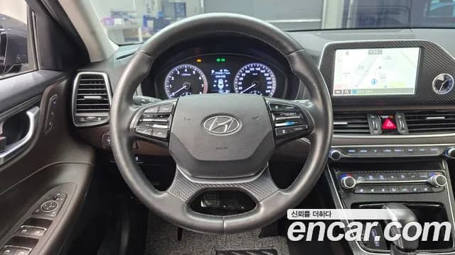 2018 Hyundai Grandeur IG 2.4 Premium Sold VIN KMHF441CBJA063026 – engine bay 2018 Hyundai Grandeur IG 2.4 Premium Sold VIN KMHF441CBJA063026 – engine bay