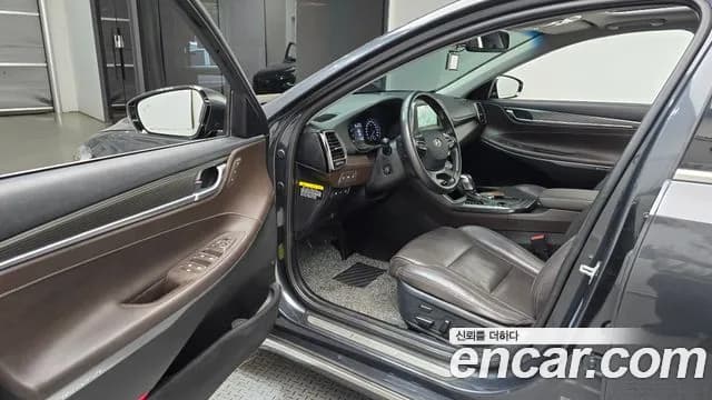 2018 Hyundai Grandeur IG 2.4 Premium Sold VIN KMHF441CBJA063026 – photo 12 2018 Hyundai Grandeur IG 2.4 Premium Sold VIN KMHF441CBJA063026 – photo 12