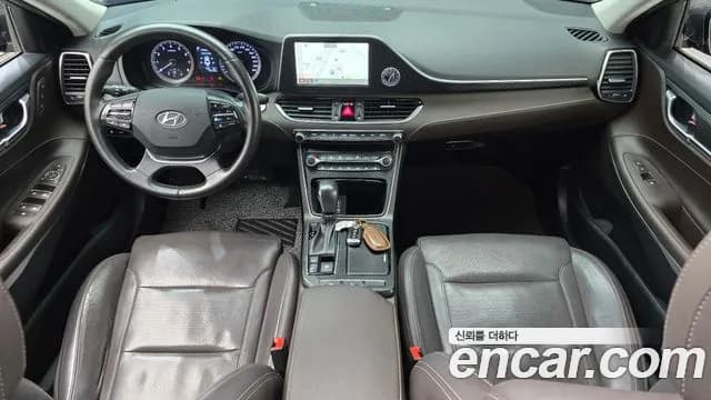 2018 Hyundai Grandeur IG 2.4 Premium Sold VIN KMHF441CBJA063026 – photo 20 2018 Hyundai Grandeur IG 2.4 Premium Sold VIN KMHF441CBJA063026 – photo 20
