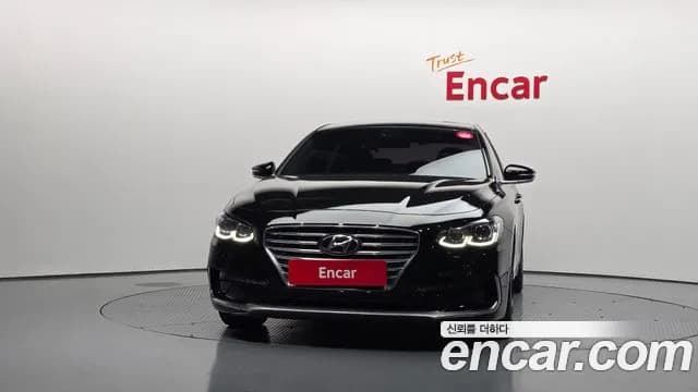2018 Hyundai Grandeur IG 2.4 Premium Sold VIN KMHF441CBJA063675 – front exterior 2018 Hyundai Grandeur IG 2.4 Premium Sold VIN KMHF441CBJA063675 – front exterior