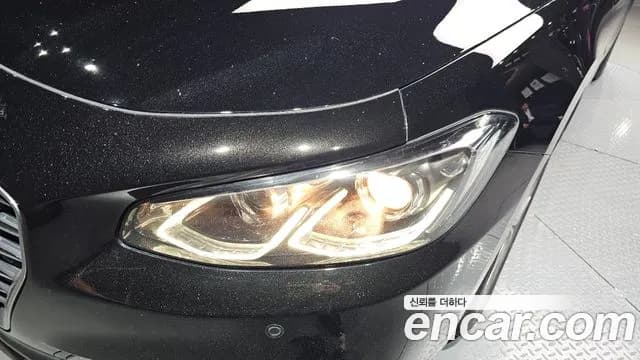 2018 Hyundai Grandeur IG 2.4 Premium Sold VIN KMHF441CBJA067121 – photo 12 2018 Hyundai Grandeur IG 2.4 Premium Sold VIN KMHF441CBJA067121 – photo 12
