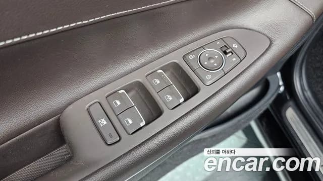 2018 Hyundai Grandeur IG 2.4 Premium Sold VIN KMHF441CBJA067121 – photo 13 2018 Hyundai Grandeur IG 2.4 Premium Sold VIN KMHF441CBJA067121 – photo 13
