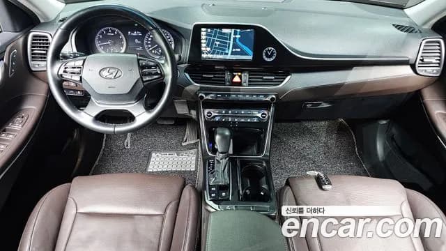 2018 Hyundai Grandeur IG 2.4 Premium Sold VIN KMHF441CBJA067121 – photo 20 2018 Hyundai Grandeur IG 2.4 Premium Sold VIN KMHF441CBJA067121 – photo 20