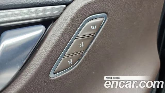 2018 Hyundai Grandeur IG 2.4 Premium Sold VIN KMHF441CBJA067121 – photo 31 2018 Hyundai Grandeur IG 2.4 Premium Sold VIN KMHF441CBJA067121 – photo 31