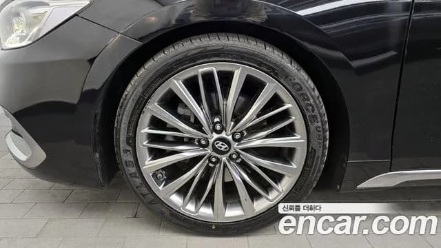 2018 Hyundai Grandeur IG 2.4 Premium Sold VIN KMHF441CBJA087680 – exterior detail 2018 Hyundai Grandeur IG 2.4 Premium Sold VIN KMHF441CBJA087680 – exterior detail