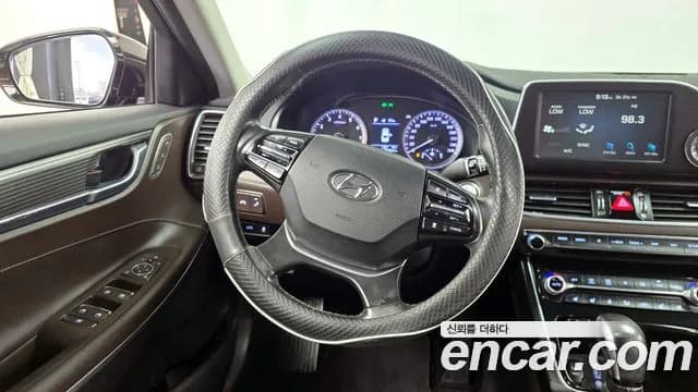 2018 Hyundai Grandeur IG 2.4 Premium Sold VIN KMHF441CBJA087680 – undercarriage 2018 Hyundai Grandeur IG 2.4 Premium Sold VIN KMHF441CBJA087680 – undercarriage