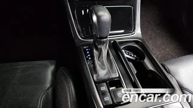 2018 Hyundai Grandeur IG 2.4 Premium Sold VIN KMHF441CBJA091609 – exterior detail 2018 Hyundai Grandeur IG 2.4 Premium Sold VIN KMHF441CBJA091609 – exterior detail