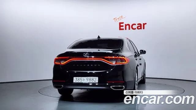 2018 Hyundai Grandeur IG 2.4 Premium Sold VIN KMHF441CBJA091609 – photo 14 2018 Hyundai Grandeur IG 2.4 Premium Sold VIN KMHF441CBJA091609 – photo 14